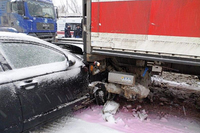 На трассе М5 в ДТП с грузовиком пострадал годовалый малыш
