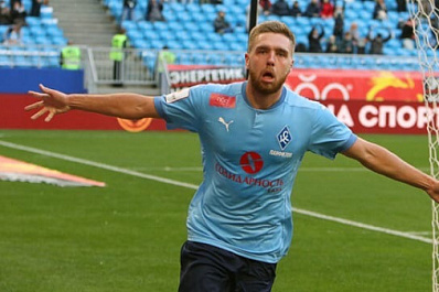 В матче ФНЛ "Алания" проиграла "Крыльям Советов" 