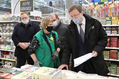 Дмитрий Азаров проверил цены на основные продукты в магазинах Тольятти