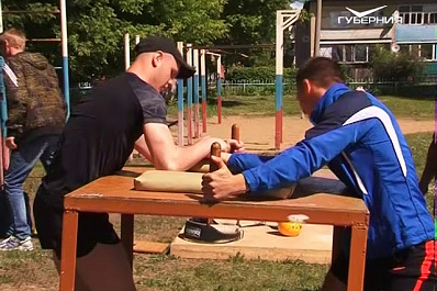 В Безенчуке открылась районная Спартакиада, посвящённая 90-летию местного хлебоприёмного предприятия