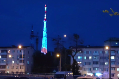 В Самаре на телебашне горит тематическая подсветка ко Дню защиты детей
