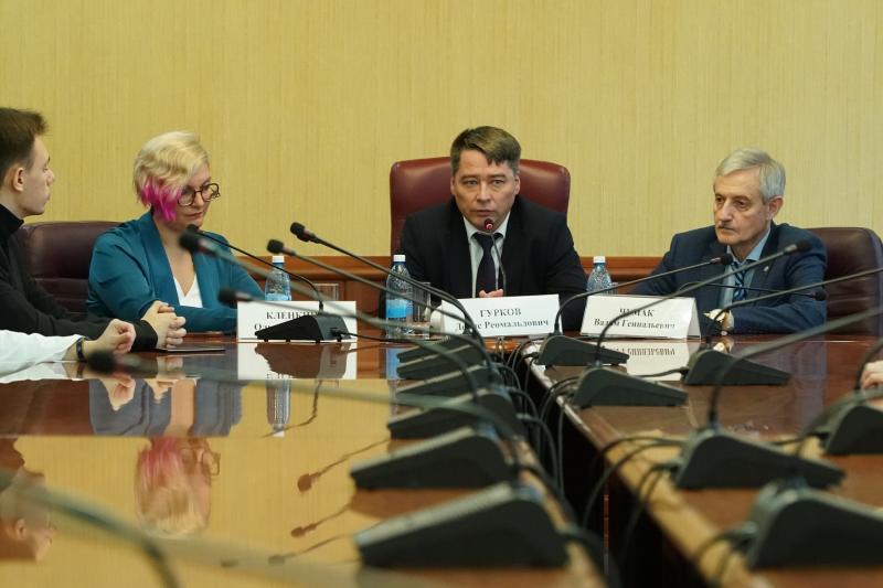 Студентам самарских вузов рассказывают о карьерных перспективах в регионе