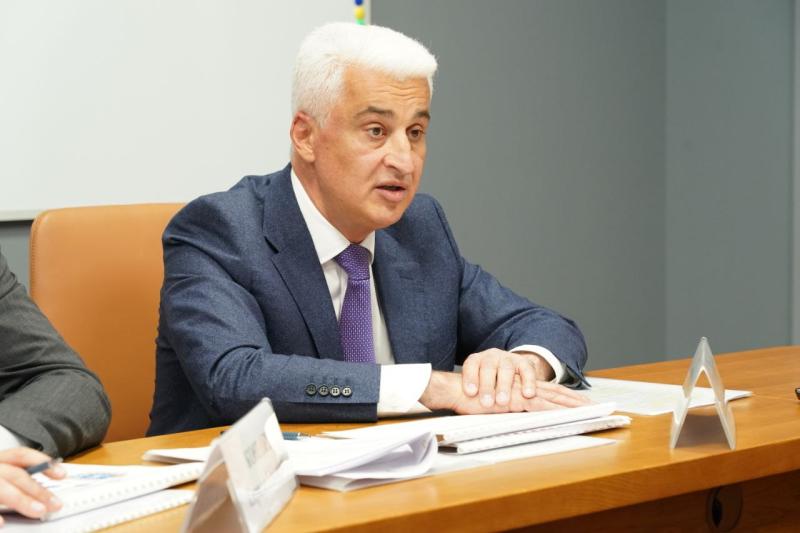 Губернатор Самарской области провел встречу с руководством ПАО "Россети Волга"