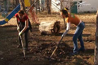 Один из дворов Самары преобразился благодаря усилиям местных жителей и "Молодежки ОНФ"