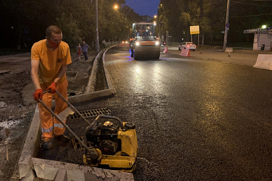 В Самаре на Стара-Загоре начали укладывать асфальт