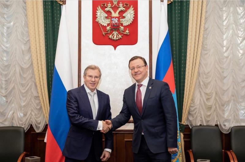 Расселение обманутых дольщиков, строительство дорог и новые проекты: итоги рабочей поездки Дмитрия Азарова в Москву