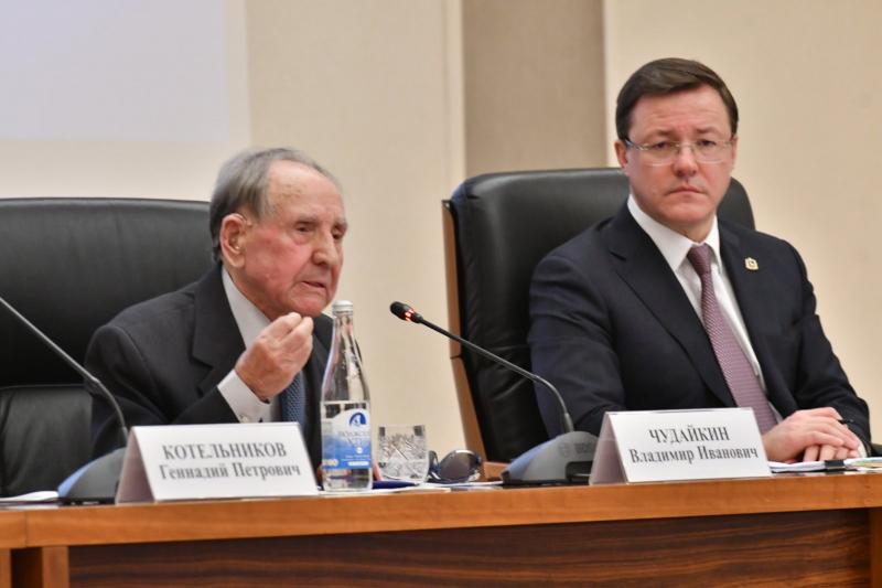 Общественники поддержали инициативу о присвоении Самаре статуса "Город трудовой доблести"