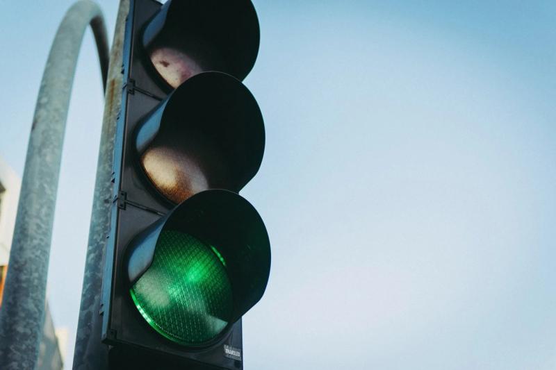 В Самаре изменят режим работы светофора на пересечении ул. Авроры и Промышленности