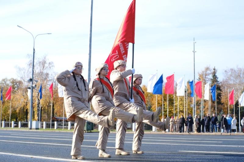 В Самаре прошел смотр парадных расчетов образовательных учреждений региона