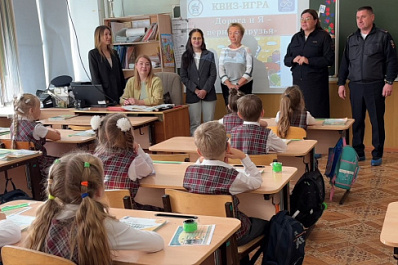 В самарской школе № 67 первоклашек официально посвятили в юные пешеходы