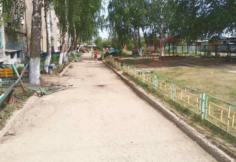 В Похвистневе активными темпами благоустраивают дворы