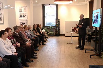 В Самаре презентовали фотоальбом с работами военного фотокорреспондента Николая Финикова