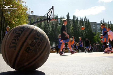 3 тыс. кв. м оборудованного пространства, мастер-класс топового тренера и автограф-сессия: в Самаре начал работу центр уличного баскетбола