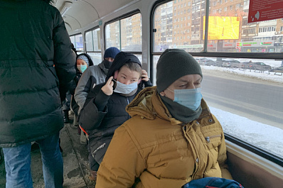В Самаре продолжают контролировать масочный режим в общественном транспорте
