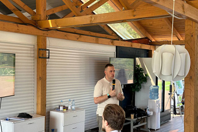 Победитель конкурса управленцев "Лидеры России" проведет мастерские для участников второго потока "Школы героев"