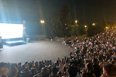 В Тольятти стартуют бесплатные показы уличного кино