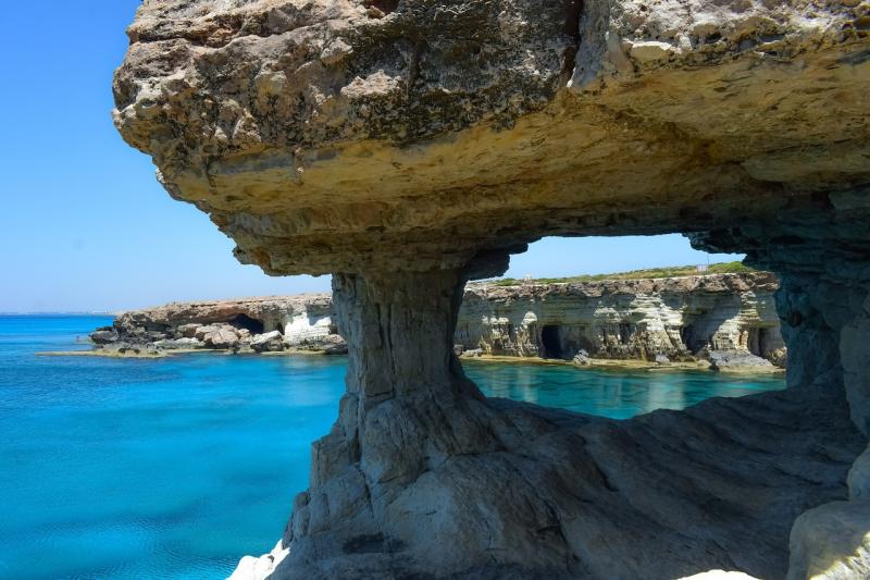 На Кипре вводятся новые ограничения для невакцинированных туристов