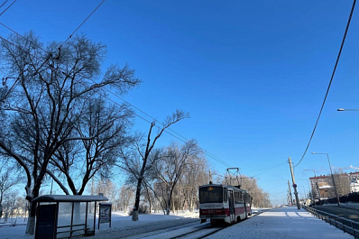 Утром 8 декабря в Самаре на Ново-Садовой встали трамваи