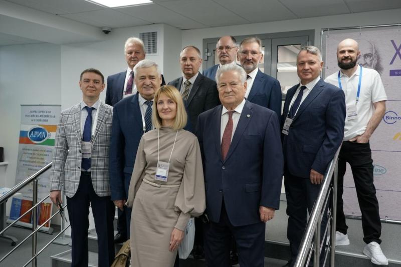 "Необходимо возрождать военно-медицинское образование в вузах": в Самаре состоялся X Пироговский форум травматологов-ортопедов