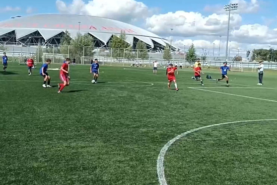 Портфели первоклашкам, футбольный турнир и женский форум. Хорошие новости Волжского района