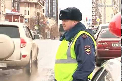 Инспекторы ГИБДД проверили уровень безопасности автобусных перевозок детей