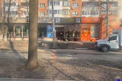 В Самаре водитель на легковушке сбил 11-летнюю девочку и скрылся