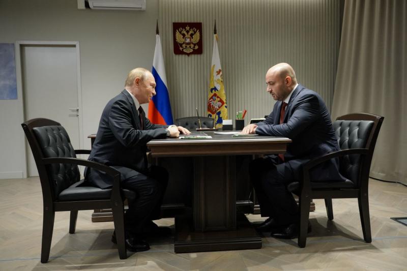 Владимир Путин провел рабочую встречу с Вячеславом Федорищевым