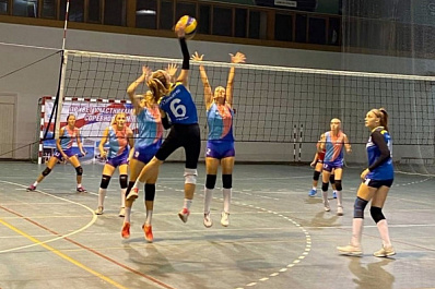 Волейболистки ЛДПР показали мастерство
