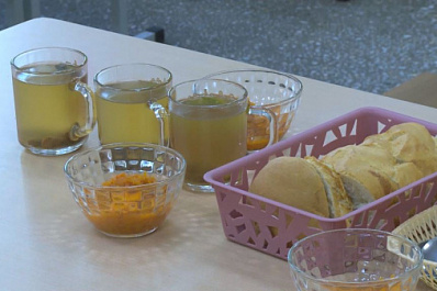 143 тыс. младшеклассников региона обеспечены горячим питанием