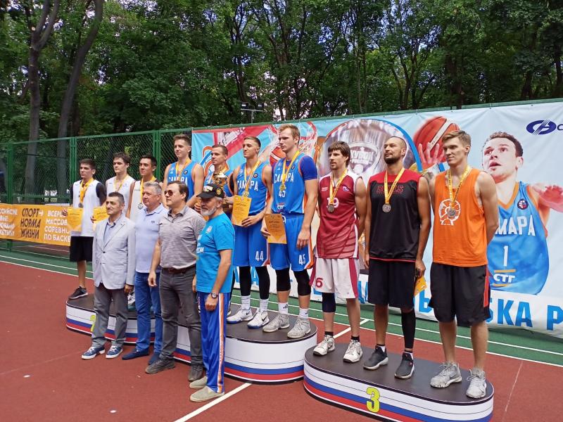 В Самаре проходит этап всероссийского турнира по баскетболу 3х3 "Оранжевый мяч"