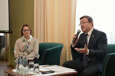 Дмитрий Азаров с представителями Общественной палаты России обсудил развитие культуры и искусства в Самарской области 