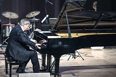 От Бетховена до Дятлова: в Самаре и Тольятти прошли концерты Бориса Березовского