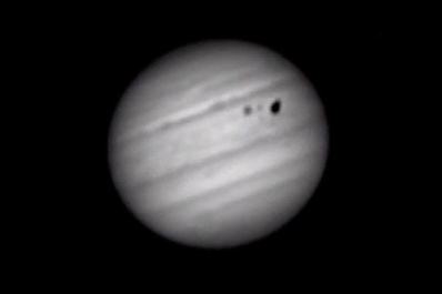 Фотограф из Сибири запечатлел тени от спутников Юпитера