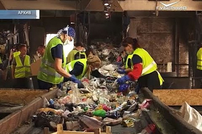 Благодаря новой системе обращения с ТКО из 300 населенных пунктов области впервые начали вывозить мусор