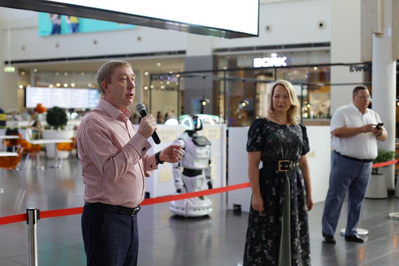 В Самаре поздравили работников торговли и вручили свидетельства обладателям знака "Самарский продукт"