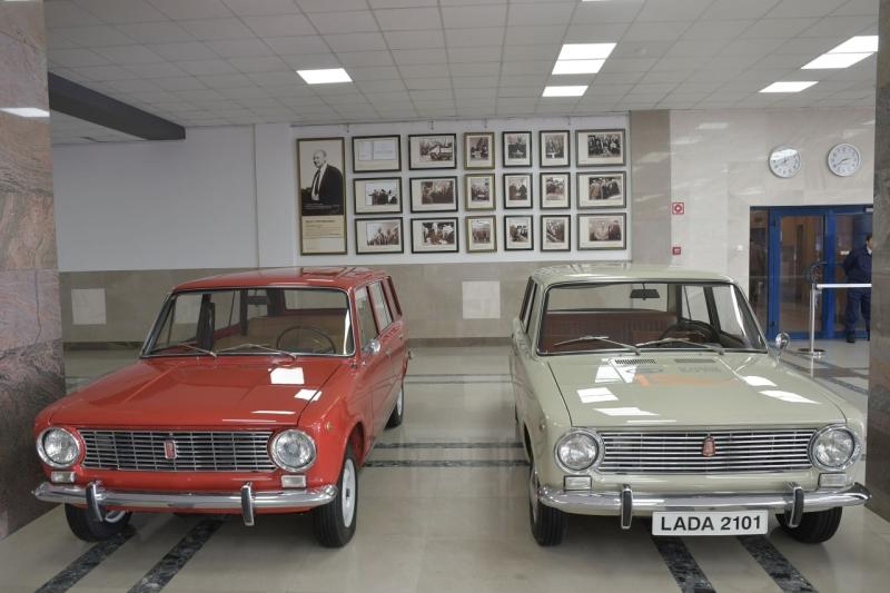 В Тольятти почтили память легендарного строителя города Николая Семизорова