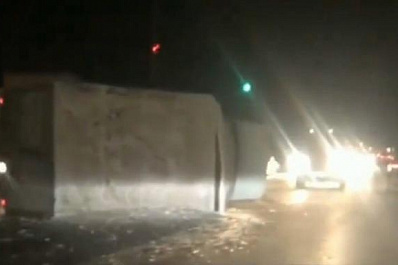 В Самаре на Ракитовском шоссе "газель" опрокинулась на бок