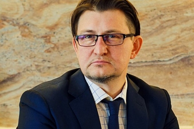 Политолог: Послание Дмитрия Азарова отличается конкретностью и четкой постановкой задач