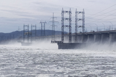 На Жигулевской ГЭС объемы сброса воды достигли пиковых значений
