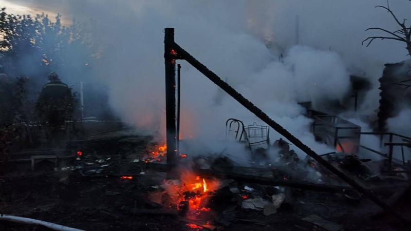 В Самарской области 5 октября вспыхнули бани и надворные постройки