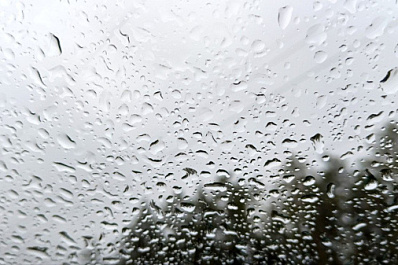 В Самарской области синоптики бьют тревогу из-за грозы, ветра и града