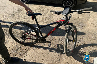 В Самаре женщина на Kia сбила 17-летнего велосипедиста