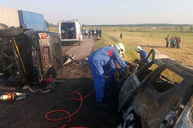 Два человека погибли и еще пятеро пострадали при столкновении двух автомобилей под Самарой 9 июля
