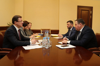 Губернатор Дмитрий Азаров провел рабочую встречу с главой Минтруда Антоном Котяковым