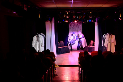 Новокуйбышевский театр "Время тайн" представил интерпретацию "Ревизора"