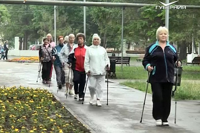 В Самаре проходят занятия по скандинавской ходьбе