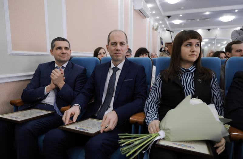 В Самаре отметили государственных и муниципальных служащих - победителей и призеров Единого регионального конкурса 