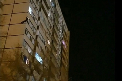 Тольяттинцев возмутил прыжок парня с высотки, попавший на видео