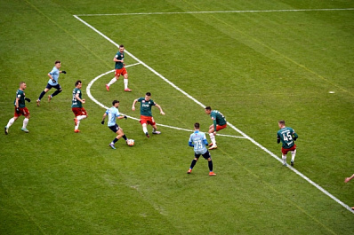 На первый сбор "Крыльев Советов" отправилось более 30 футболистов