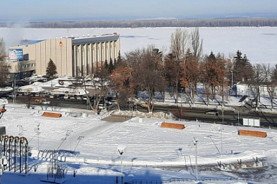 Самарцы рассказали, почему выступили против стройки и парковки у площади Славы